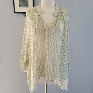 Samuji V‎ Neck Semi Sheer Flowy Allover Print Blouse M